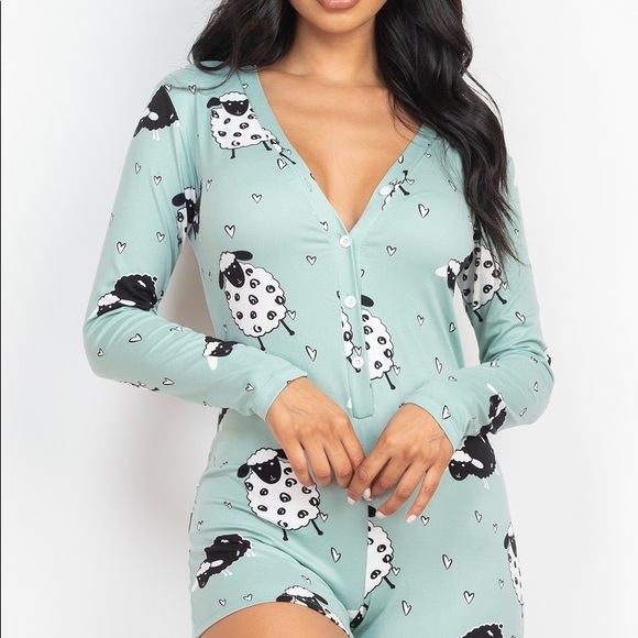 Sheep Print V-neck Button Romper - Picture 2 of 3